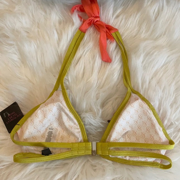 Small Victoria’s Secret bathing suit top - Picture 2 of 4